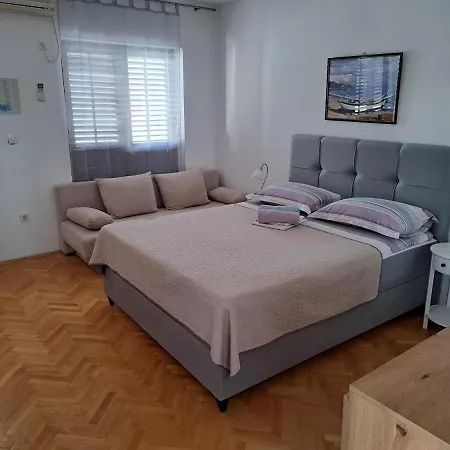 Apartmani R&B Radalj Makarska Exteriör bild