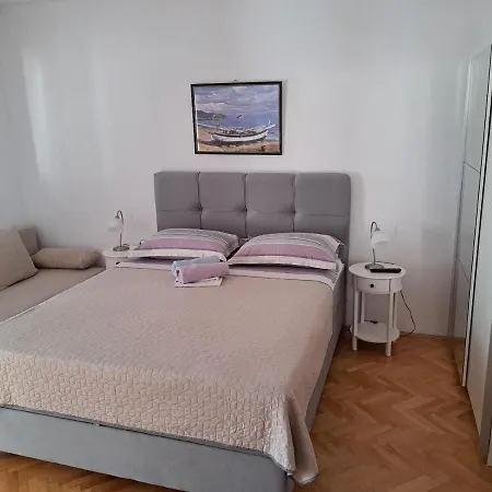 Apartmani R&B Radalj Makarska Exteriör bild