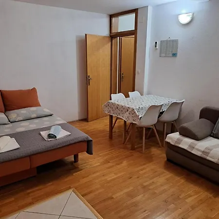 Apartmani R&B Radalj Makarska Exteriör bild