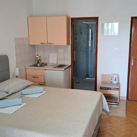 Apartmani R&B Radalj Makarska Exteriör bild