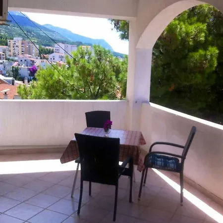 Apartmani R&B Radalj Makarska Exteriör bild