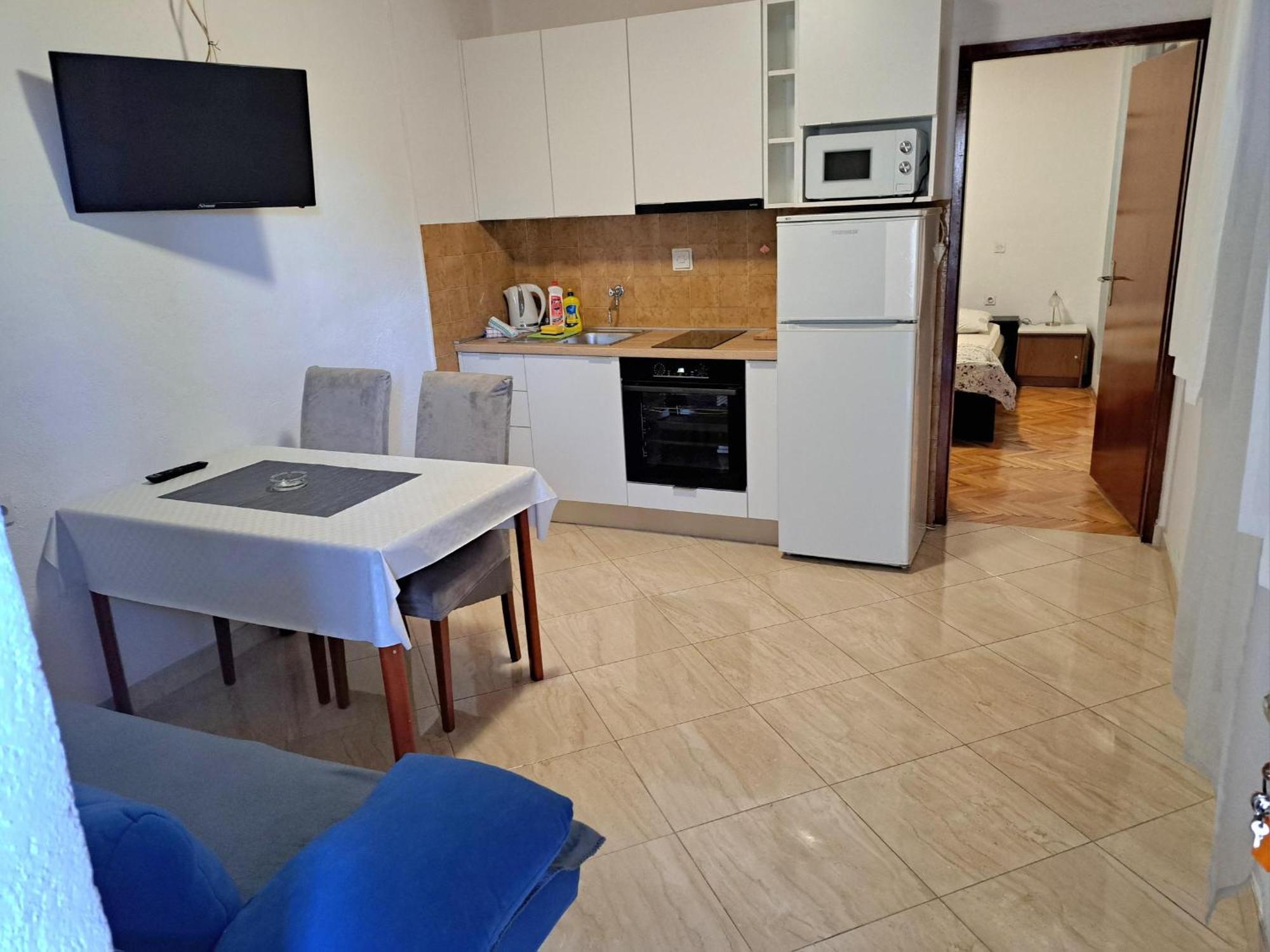 R&b Radalj Apartment Makarska