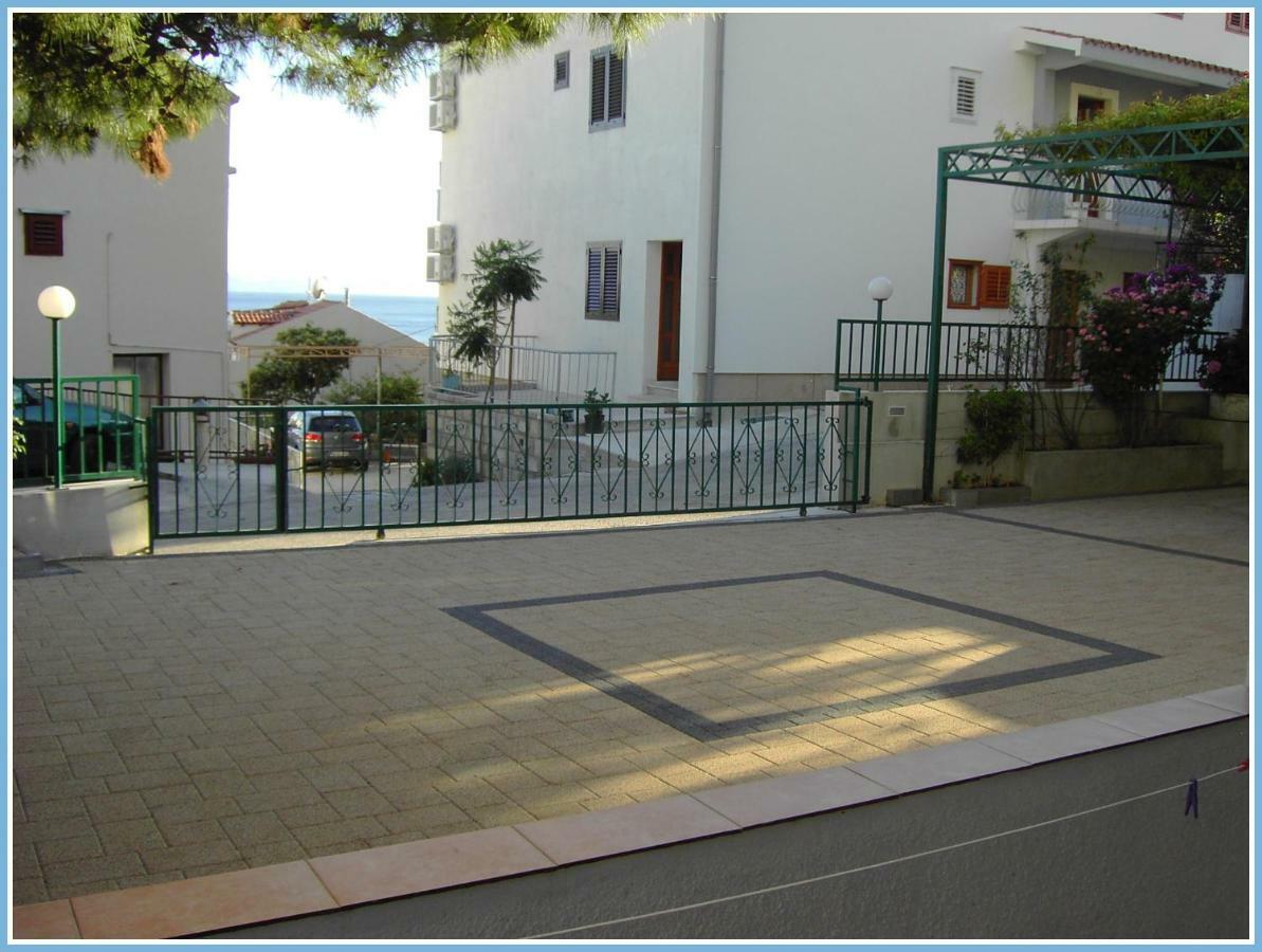 R&b Radalj Makarska