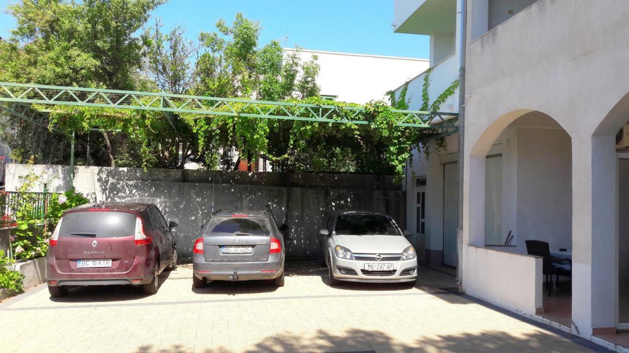 R&b Radalj Apartment