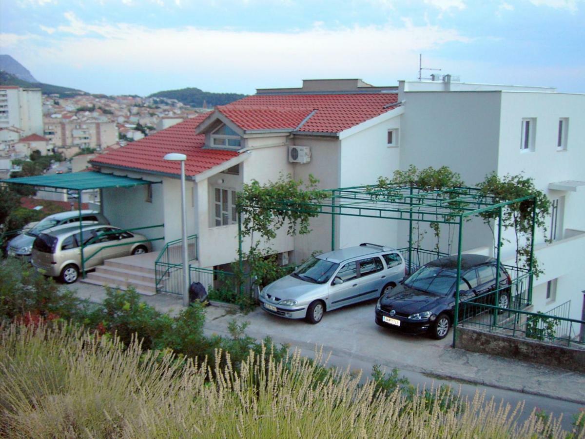 R&b Radalj Apartment